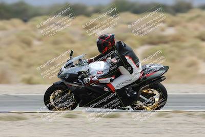 media/May-05-2025-Moto Forza (Mon) [[3c1838c5e5]]/2-B Group/Session 3 (Panning Test Turn 14 Inside)/